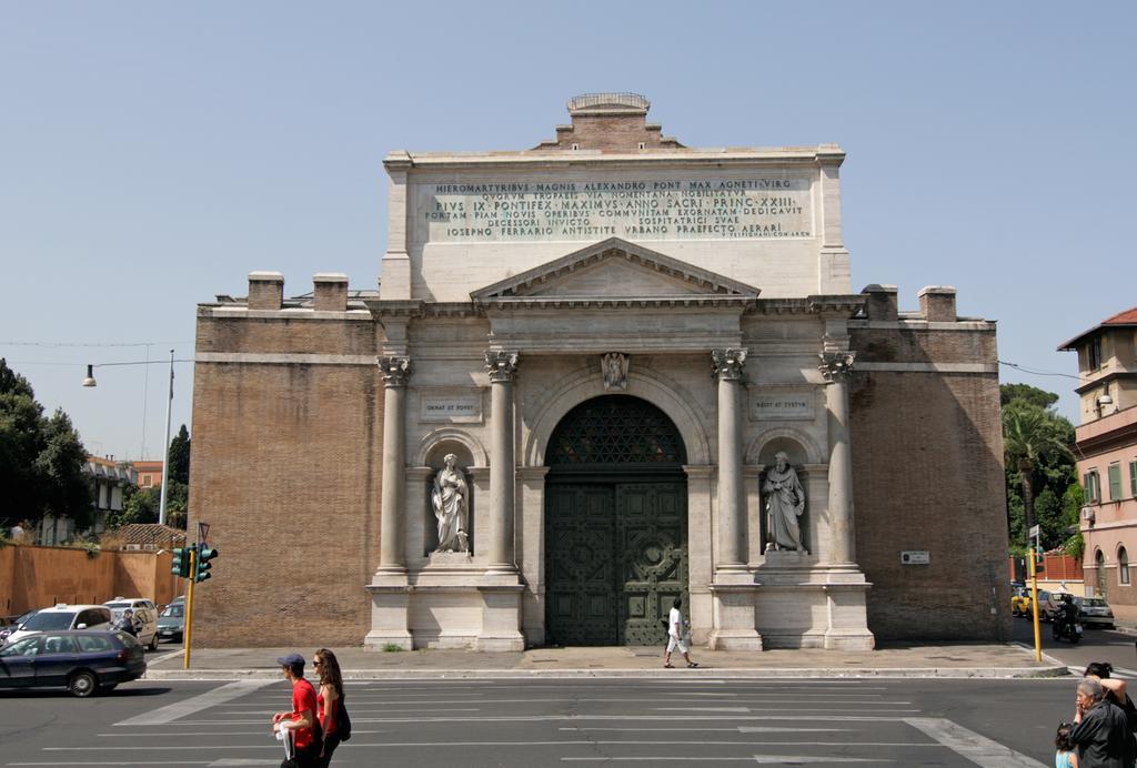 Hotel Versailles Rome Exterior photo